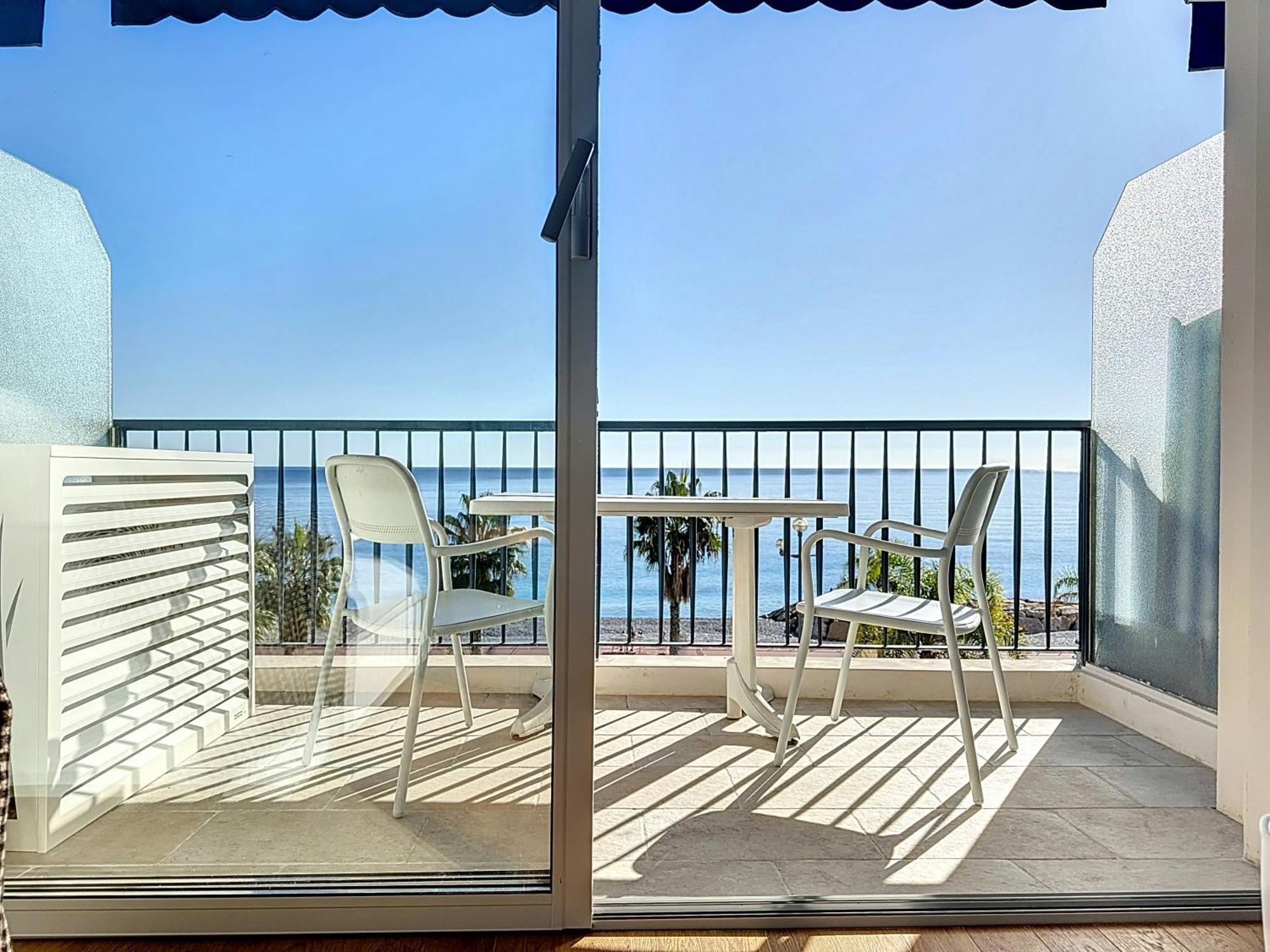 Seaview Promenade 2brs With Parking Appartement *